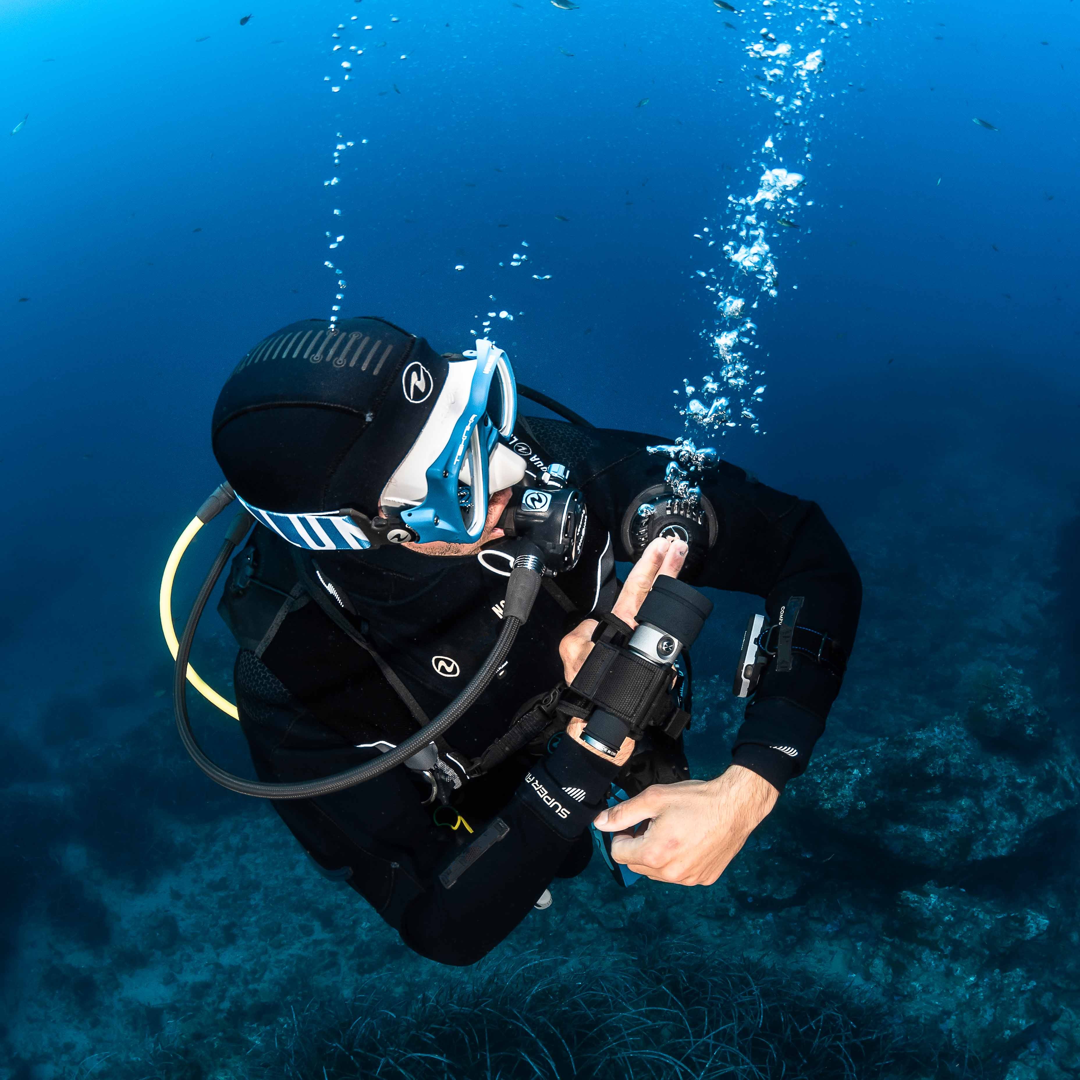 Product Details - Women's Dive Drysuit