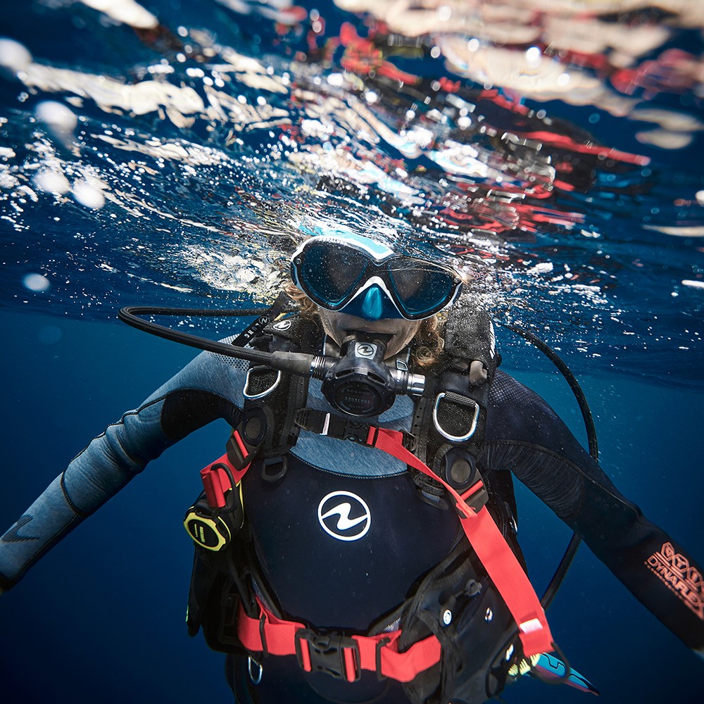 Product Details - ELITE BLACK EDITION - Dive Regulator