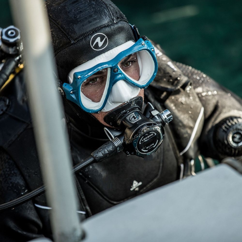 What’s in the box - TEKNIKA - Dive Mask